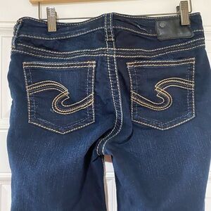 Silver Jeans Dark Indigo Suki Skinny Jeans. Size 29x33